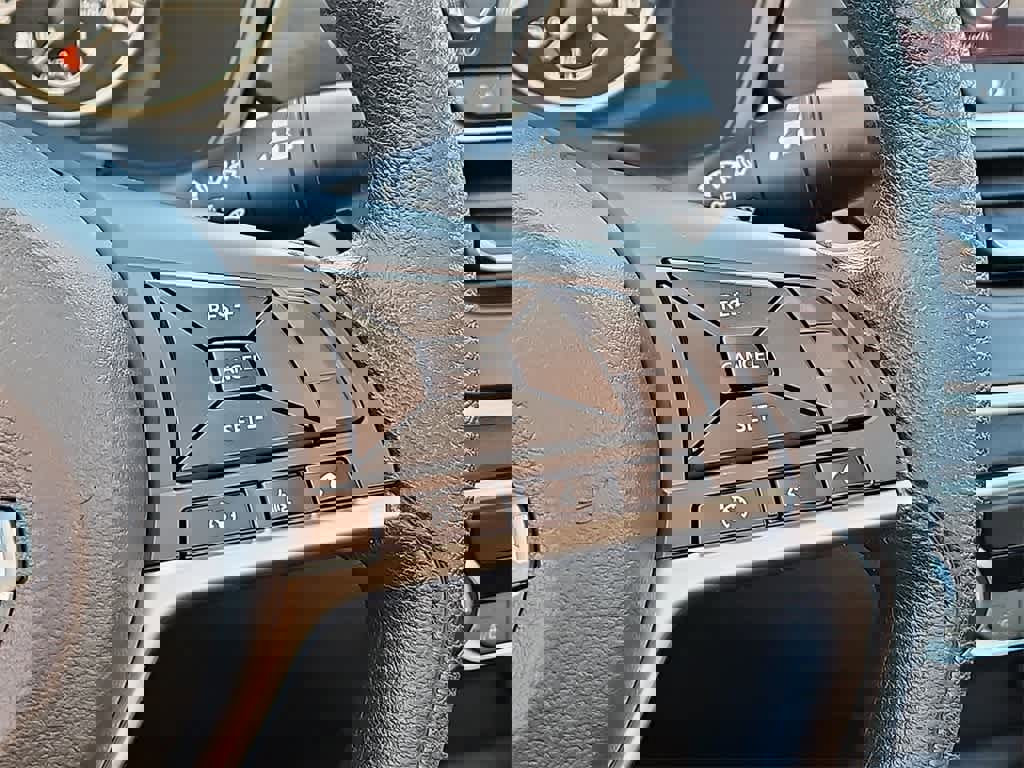 Used 2024 Nissan Altima 2.5 SV image 16