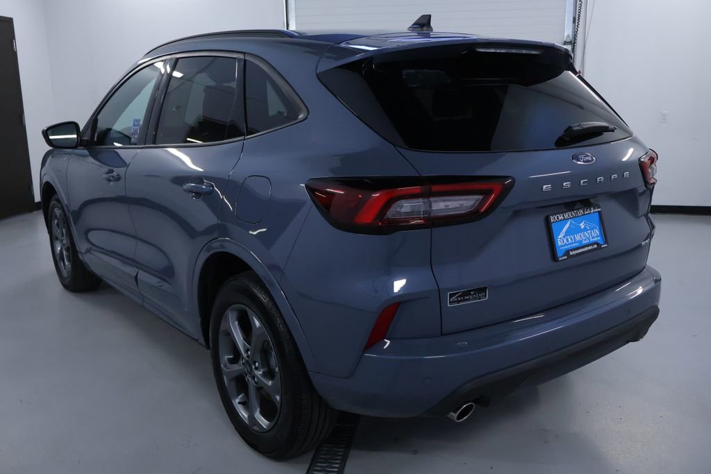 Used 2023 Ford Escape ST-Line w/ Tech Pack #1 image 5