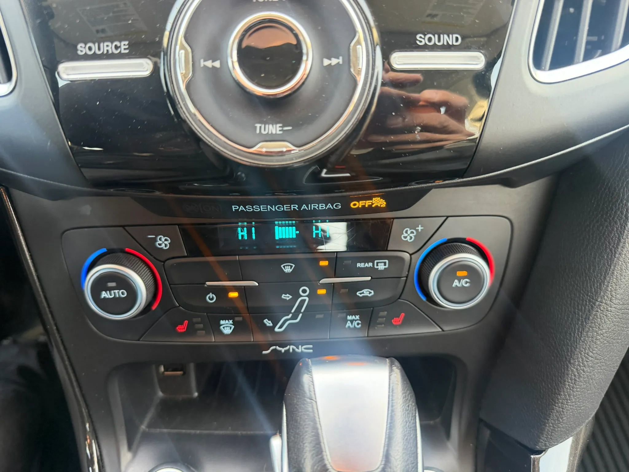 Used 2017 Ford Focus Titanium image 20