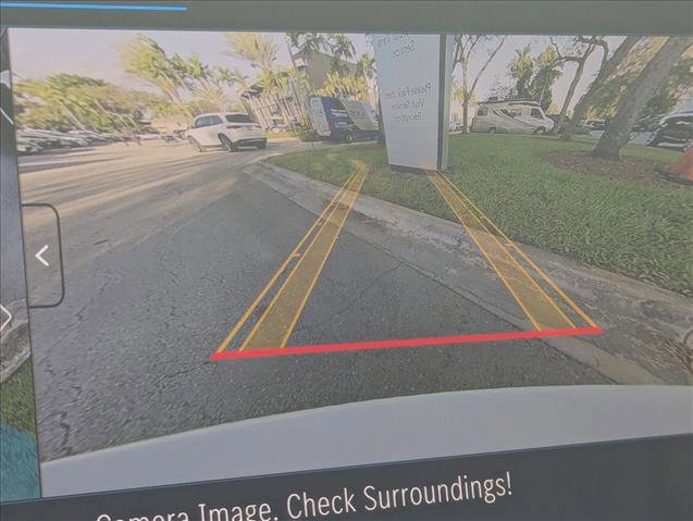 Used 2025 Mercedes-Benz E 350 Sedan image 14