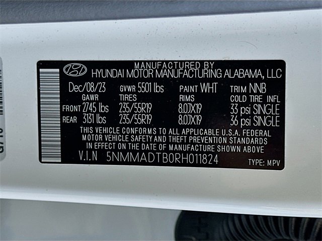 Used 2024 Genesis GV70 2.5T w/ Advanced Package image 31