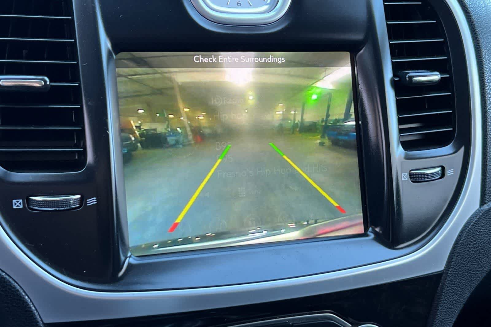 Used 2019 Chrysler 300 Limited RWD image 22