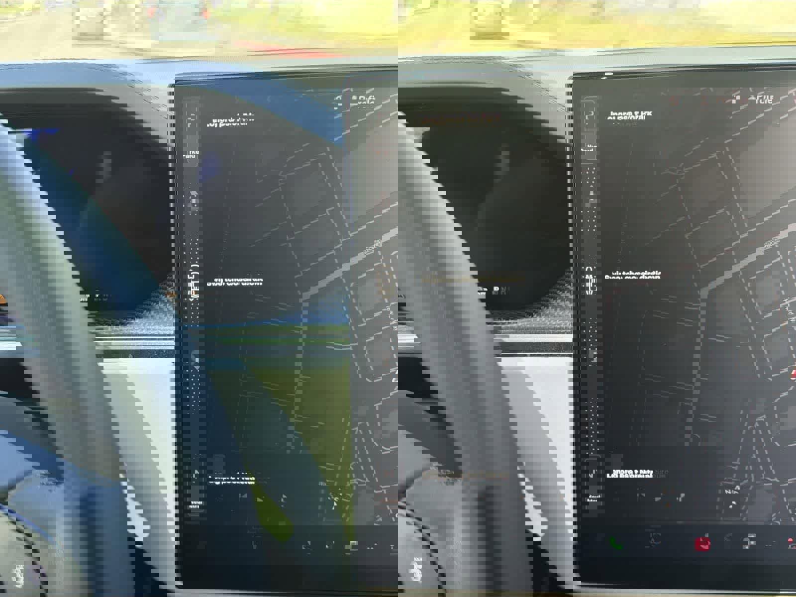 Used 2022 Tesla Model X Plaid image 18