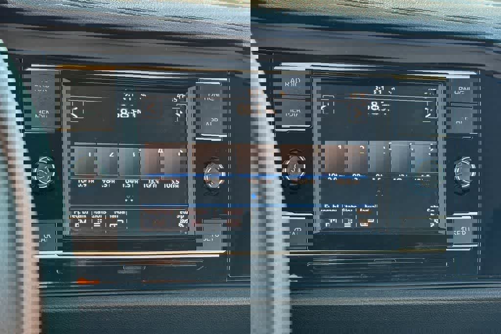 Used 2019 Volkswagen Jetta S w/ Driver Assistance Package image 18