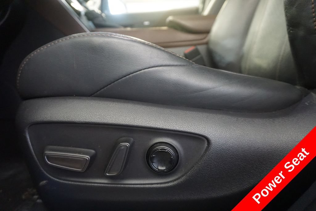 Certified 2022 Toyota Venza Limited AWD/4WD image 7