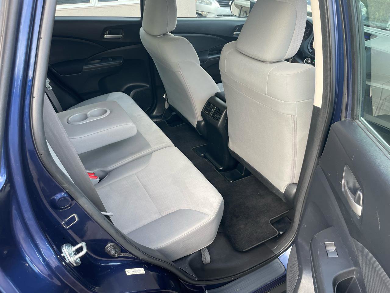 Used 2015 Honda CR-V LX image 30