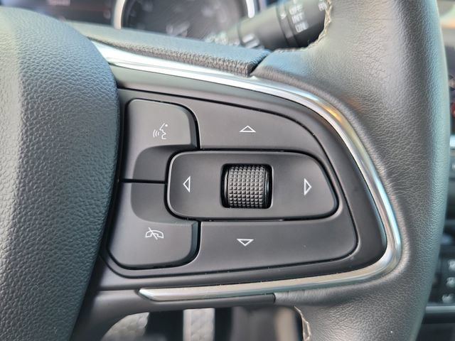 Used 2023 Buick Encore GX Select w/ Sport Touring Package FWD image 29
