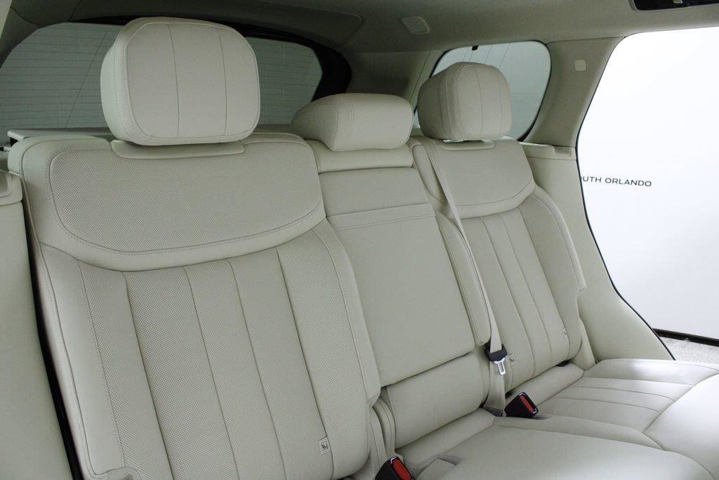 Used 2023 Land Rover Range Rover SE AWD/4WD image 15