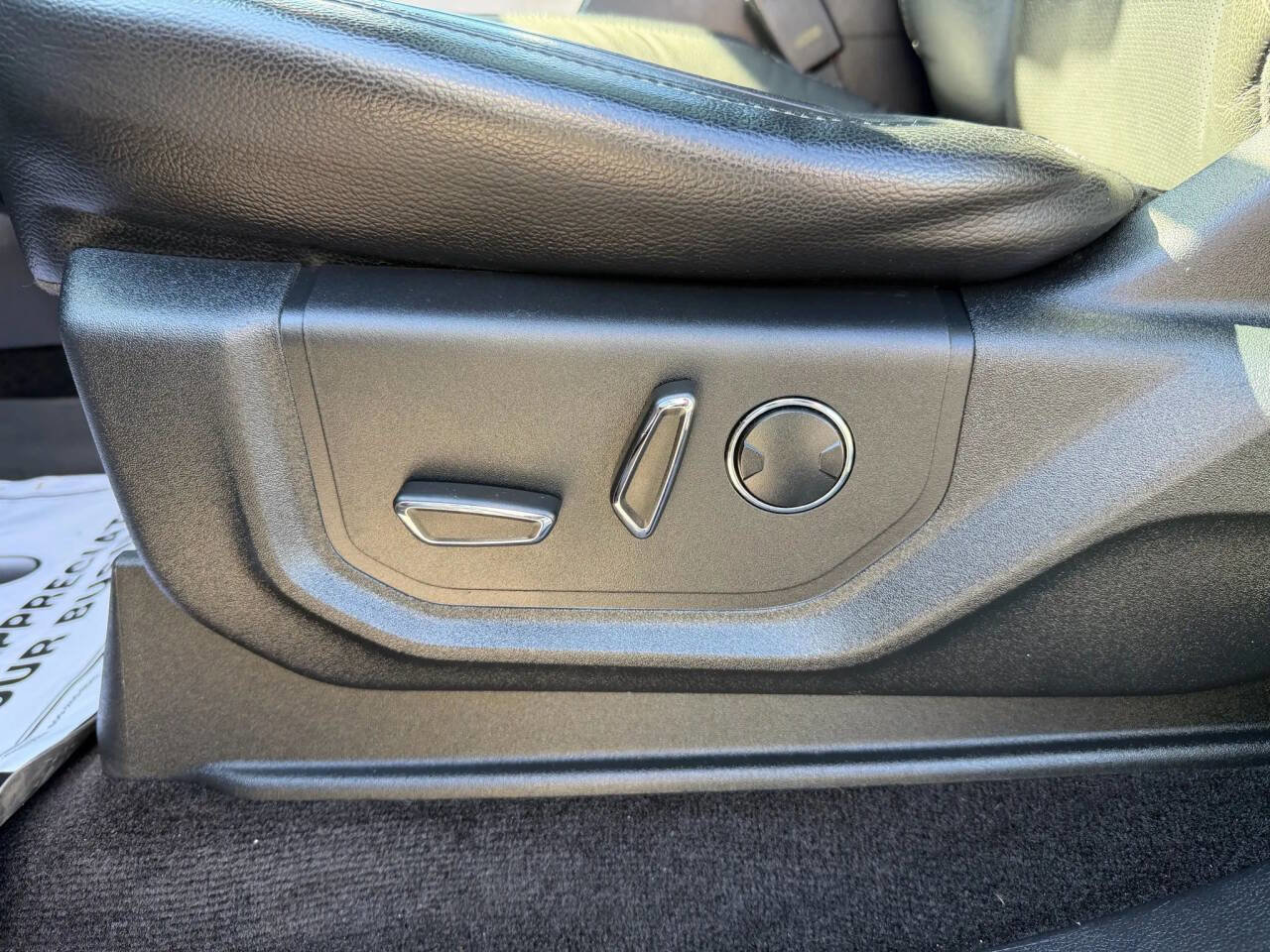 Used 2016 Ford F150 Lariat w/ Equipment Group 502A Luxury image 39