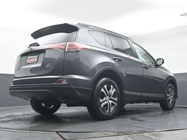 Used 2018 Toyota RAV4 LE w/ All Weather Liner Package AWD/4WD image 29