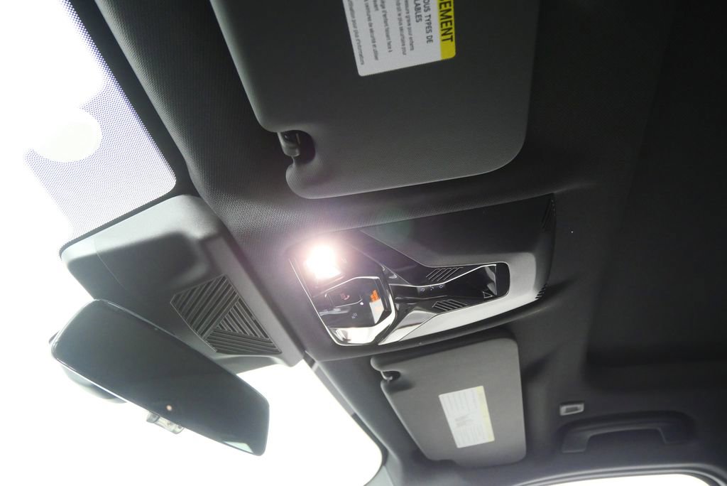 Used 2025 BMW X1 xDrive28i w/ Convenience Package AWD/4WD image 18