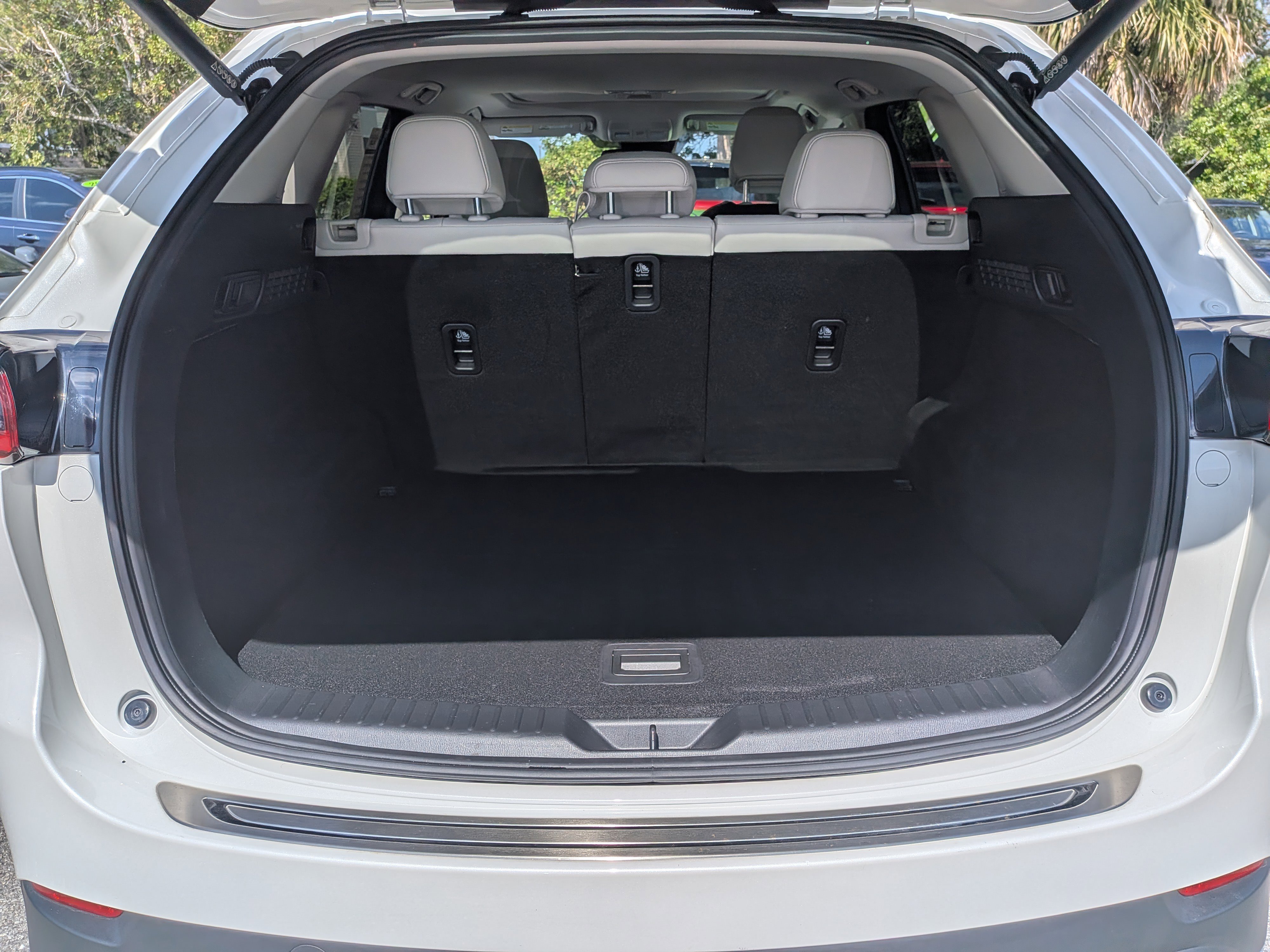 Used 2022 MAZDA CX-5 AWD 2.5 S w/ Premium Package image 13