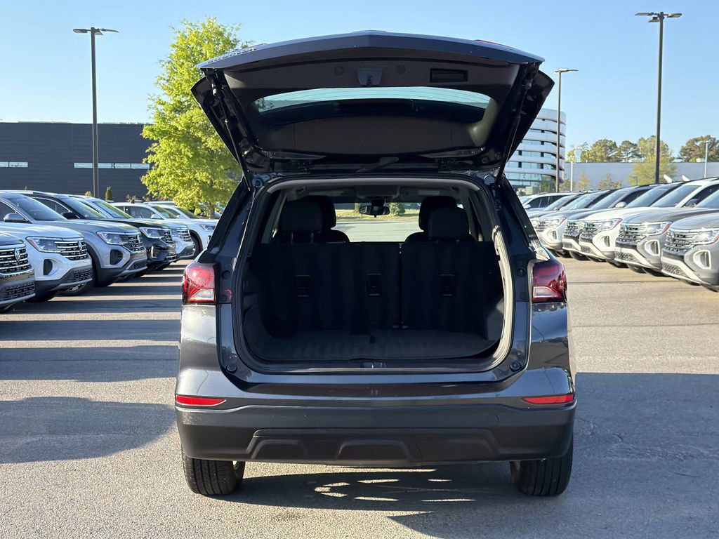 Used 2022 Chevrolet Equinox LS image 14