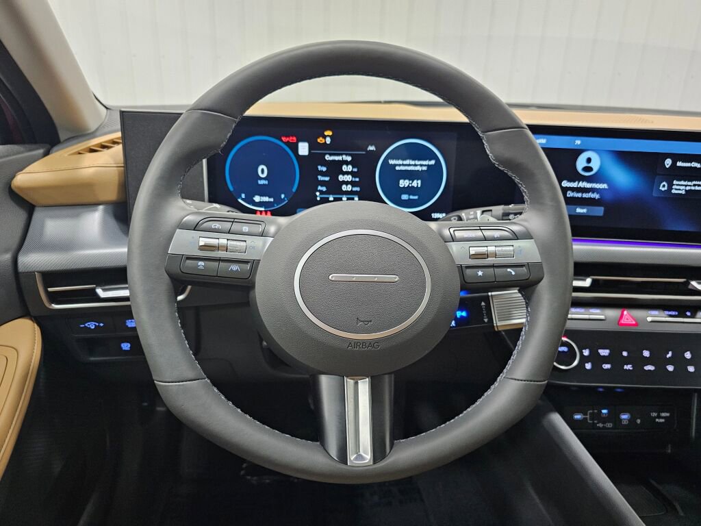 Used 2025 Hyundai Sonata Limited FWD image 15