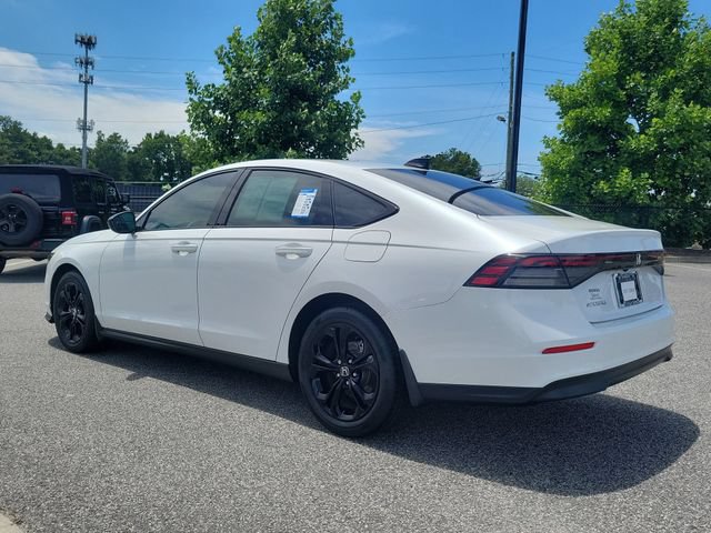 Certified 2025 Honda Accord SE image 6