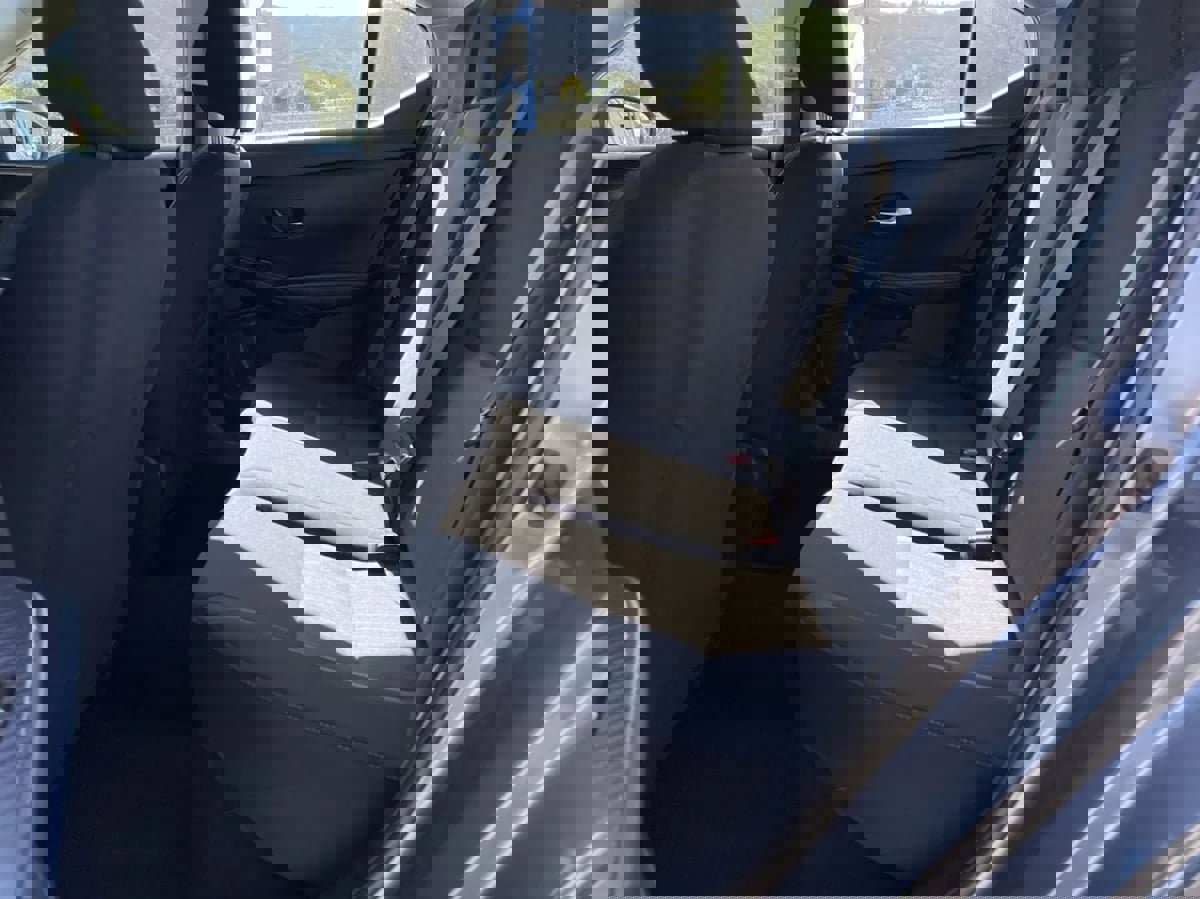 Used 2023 Nissan Sentra SV image 18