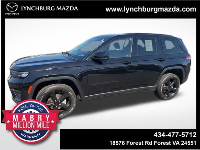 Used 2023 Jeep Grand Cherokee Altitude AWD/4WD image 1