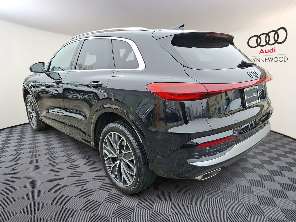 Used 2025 Audi Q5 Premium Plus w/ Premium Plus image 4