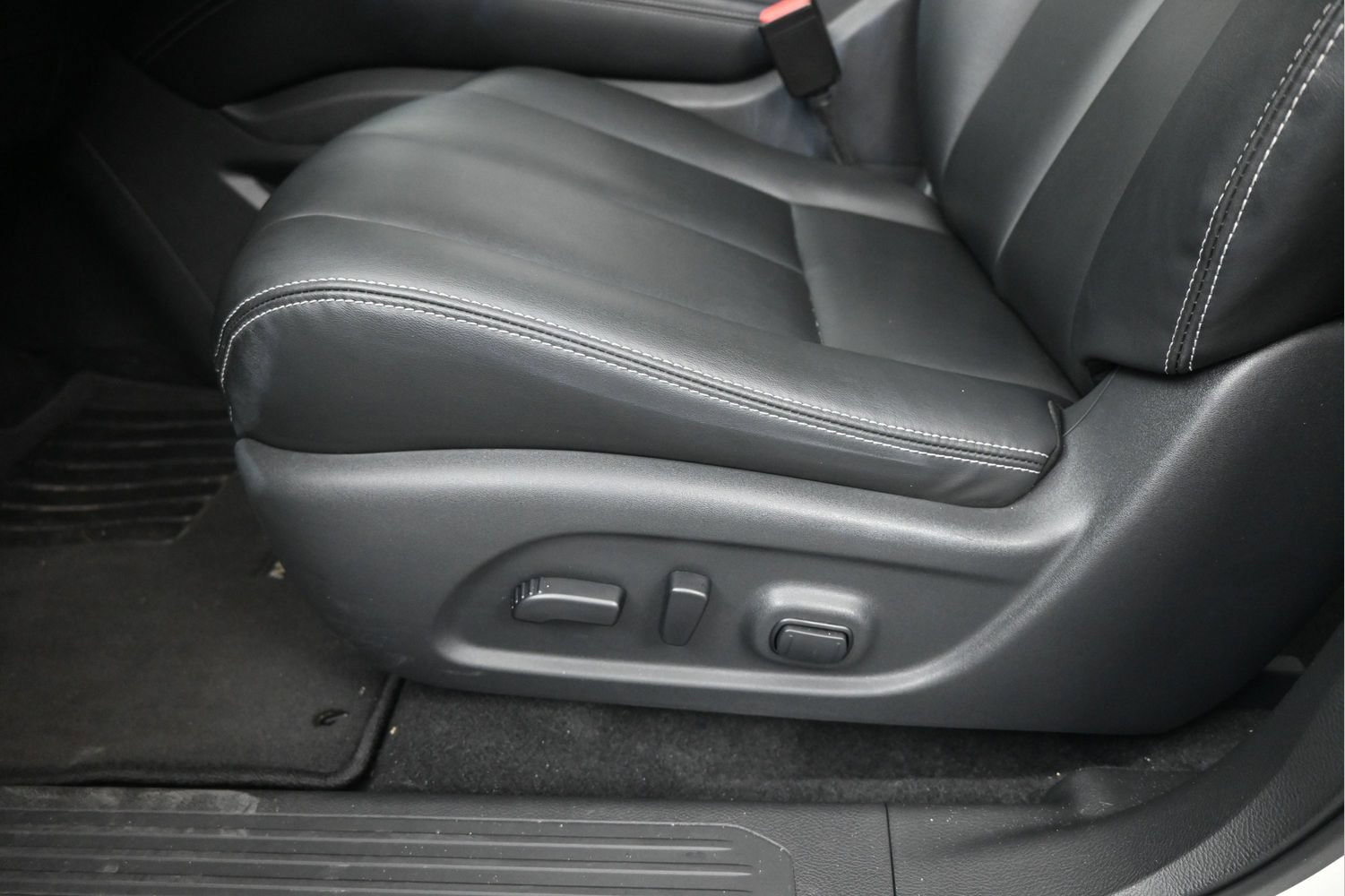 Certified 2024 Nissan Murano SV FWD image 10