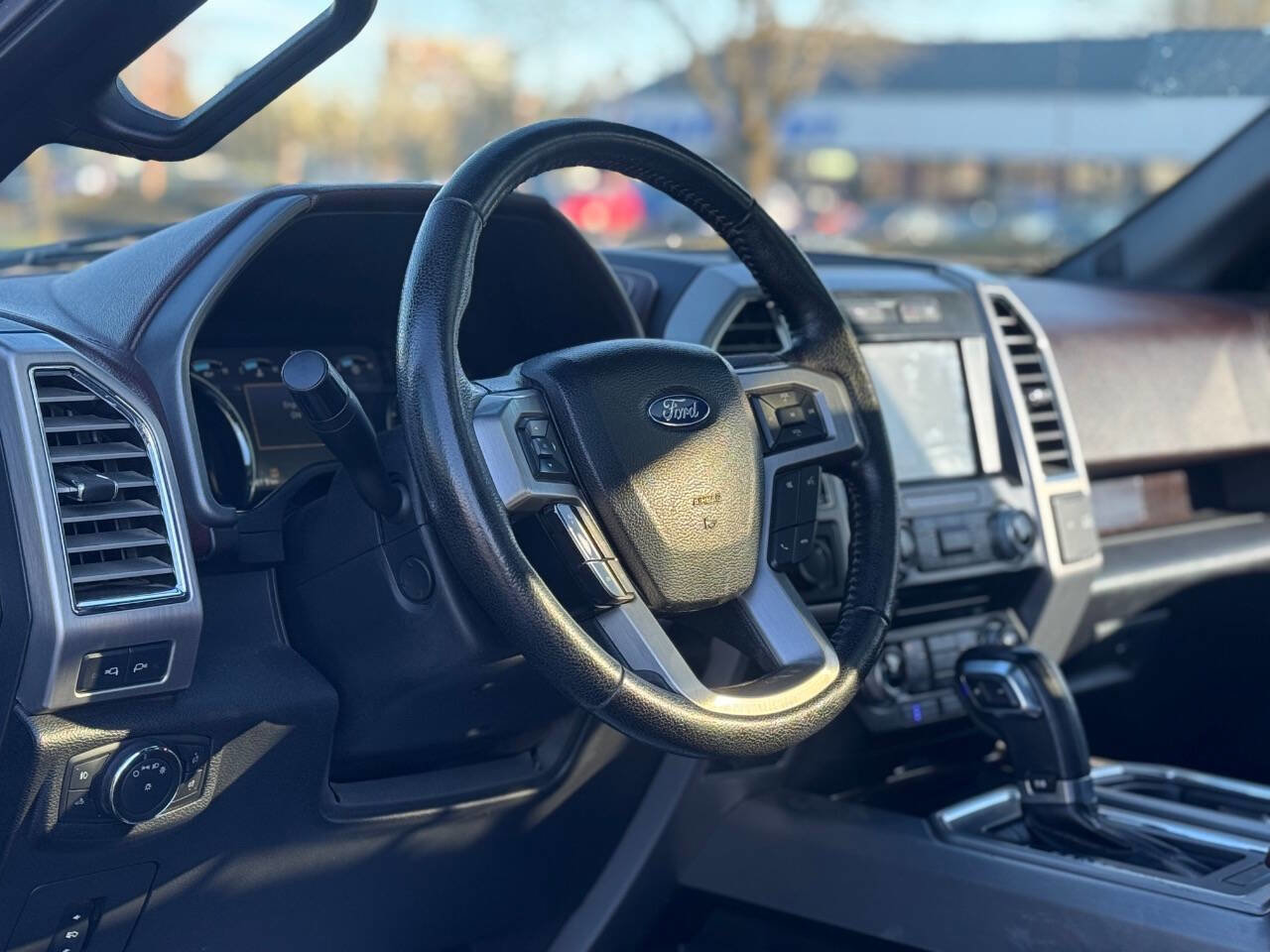 Used 2016 Ford F150 Platinum w/ Technology Package AWD/4WD image 2