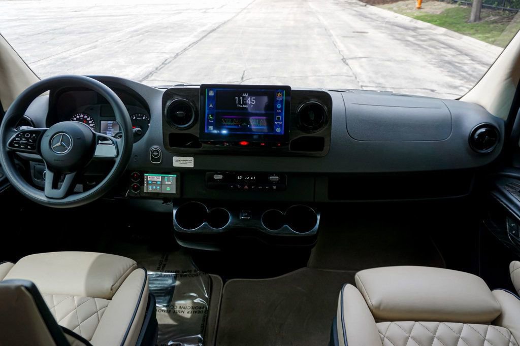 Used 2021 Mercedes-Benz Sprinter 3500 image 15