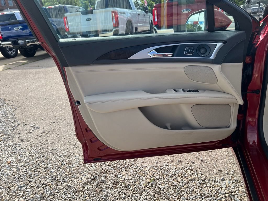 Used 2019 Lincoln MKZ Reserve w/ Reserve Plus Package FWD image 12