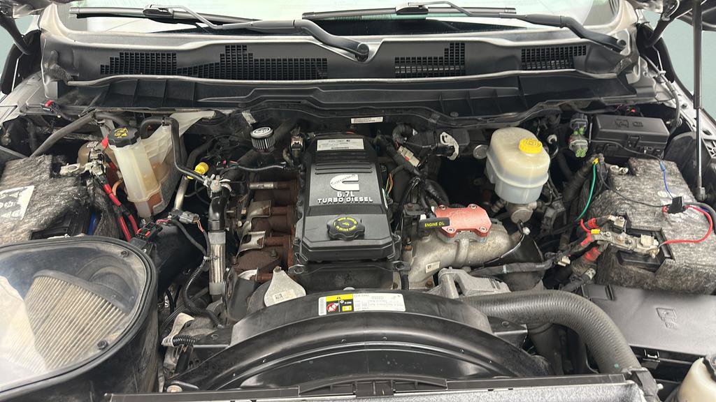 Used 2018 RAM 2500 Laramie w/ Sport Appearance Group AWD/4WD image 29