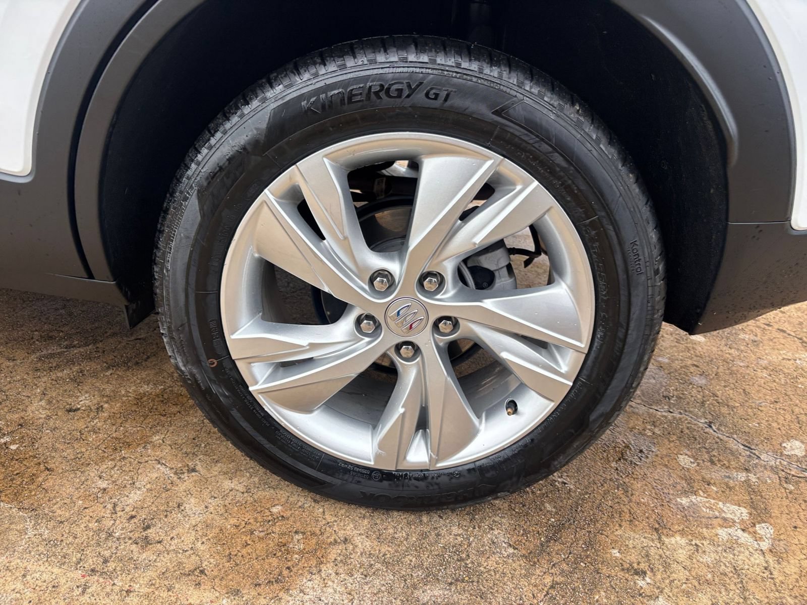 Used 2025 Buick Encore GX Preferred FWD image 29
