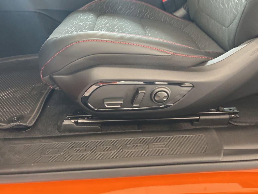 New 2025 Dodge Charger R/T w/ Quick Order Package 25M R/T image 34