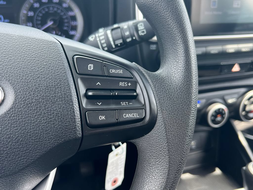 Used 2021 Hyundai Venue SE FWD image 21