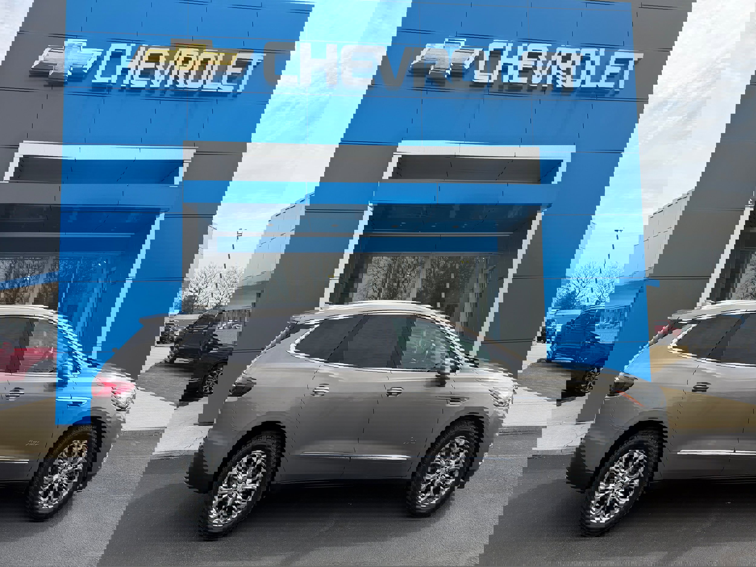 Used 2018 Buick Enclave Avenir w/ Avenir Technology Package image 1