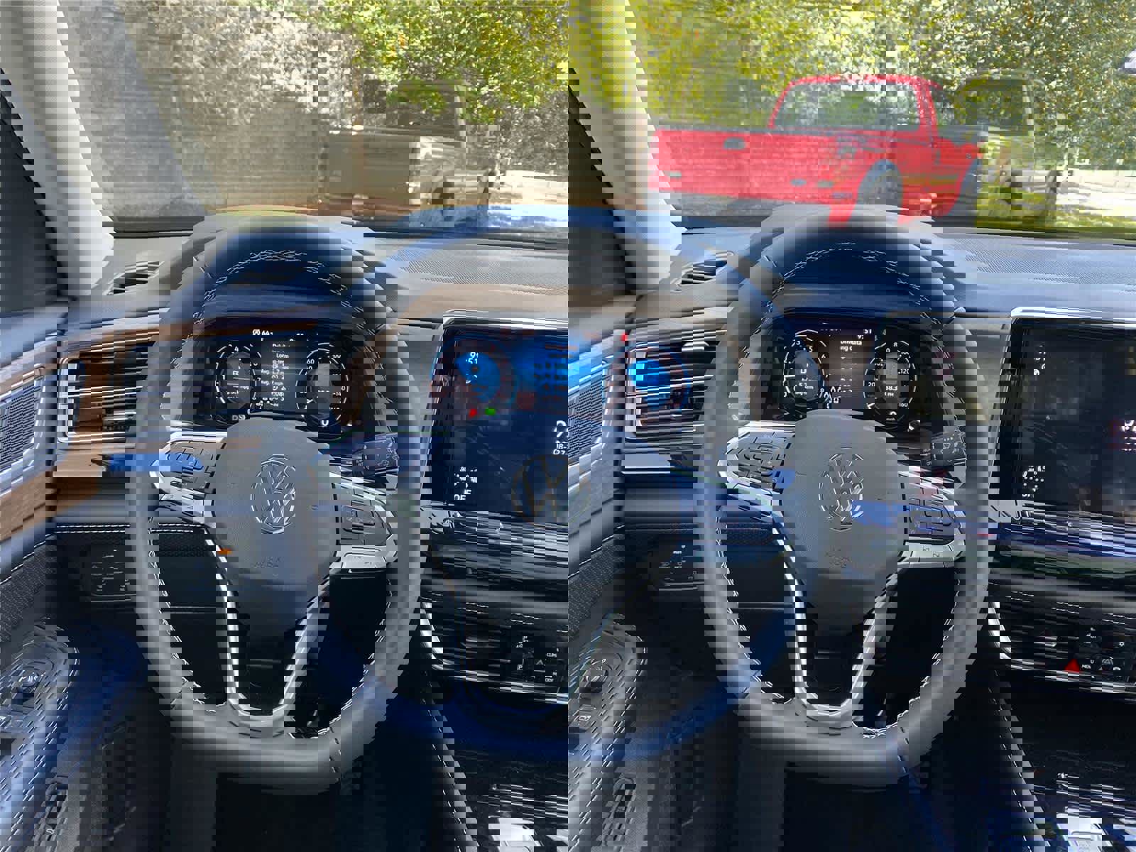 New 2026 Volkswagen Atlas SE image 10