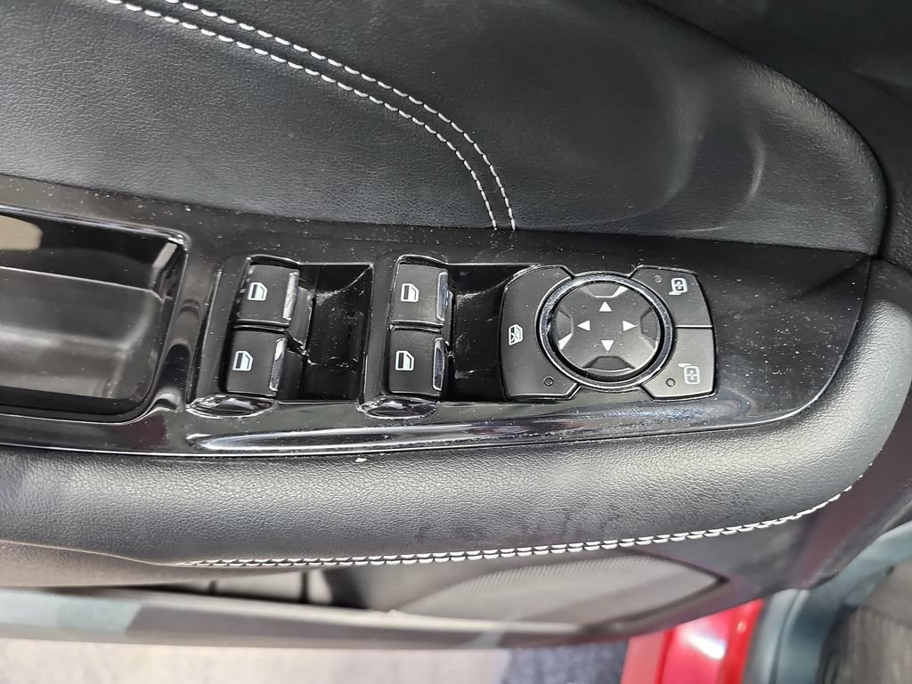 Used 2020 Ford Edge Titanium w/ Equipment Group 301A AWD/4WD image 29