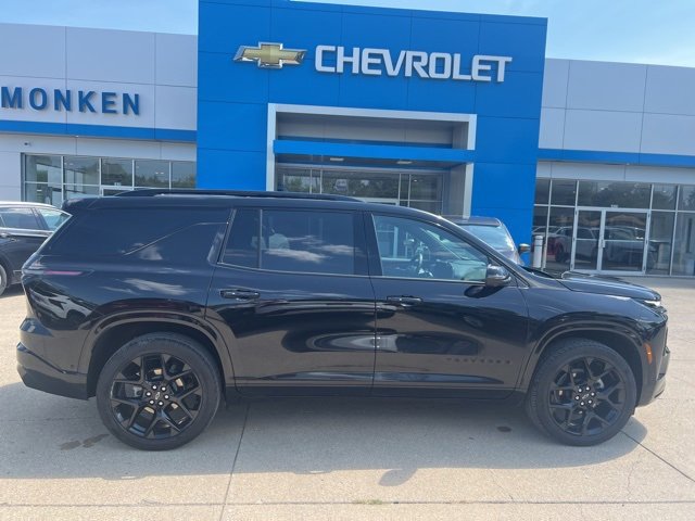 Certified 2024 Chevrolet Traverse RS w/ LPO, Floor Liner Package image 2