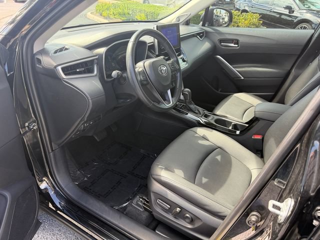Certified 2023 Toyota Corolla Cross XLE w/ Convenience Package FWD image 11