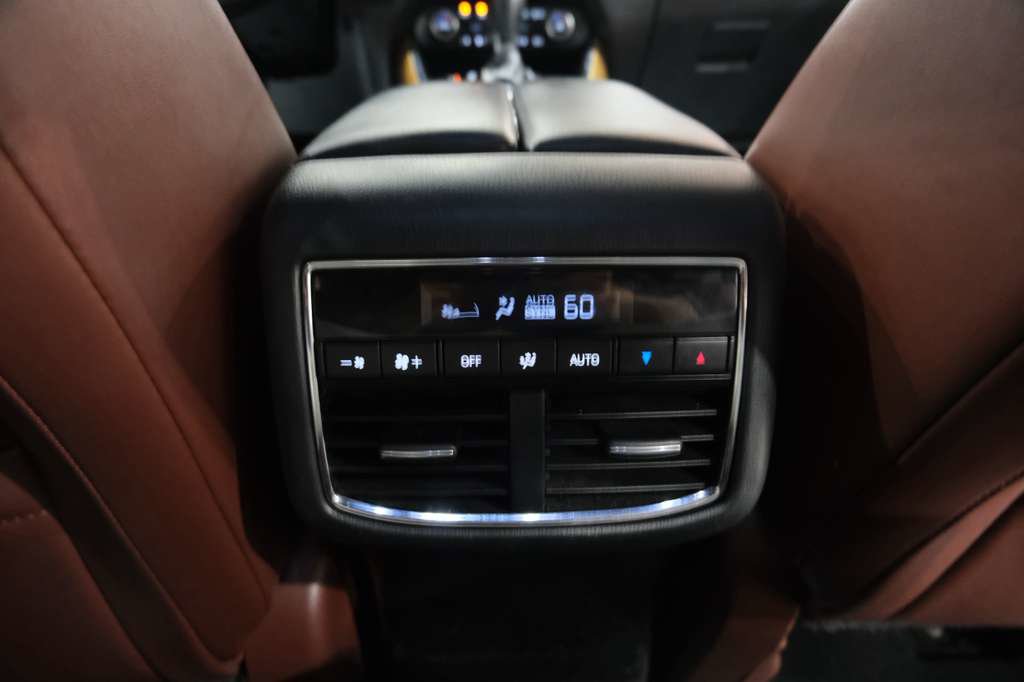 Used 2016 MAZDA CX-9 Signature AWD/4WD image 26