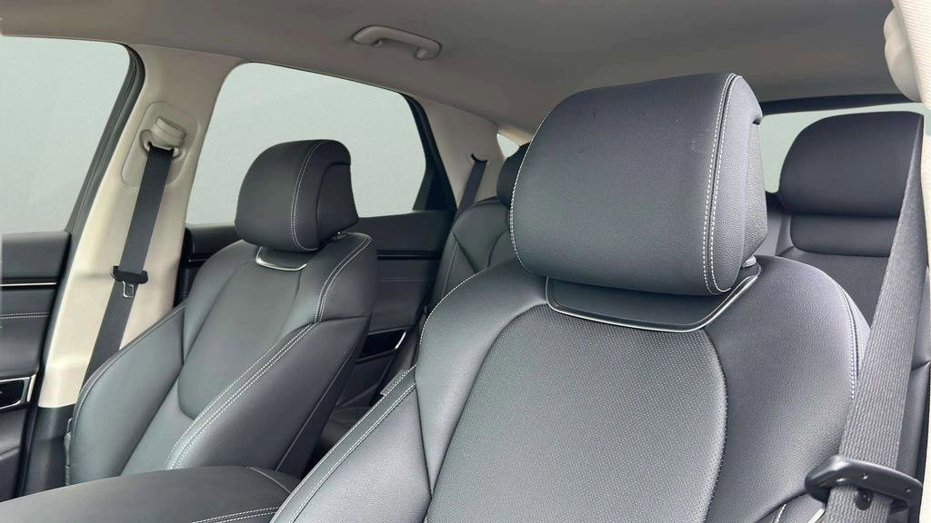 Used 2025 Genesis GV70 2.5T AWD/4WD image 33