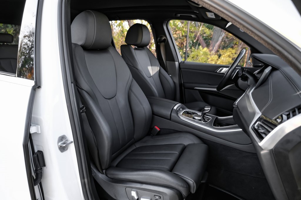 Used 2021 BMW X5 xDrive40i w/ Premium Package image 34