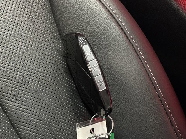 Used 2025 Genesis GV80 2.5T Advanced image 29