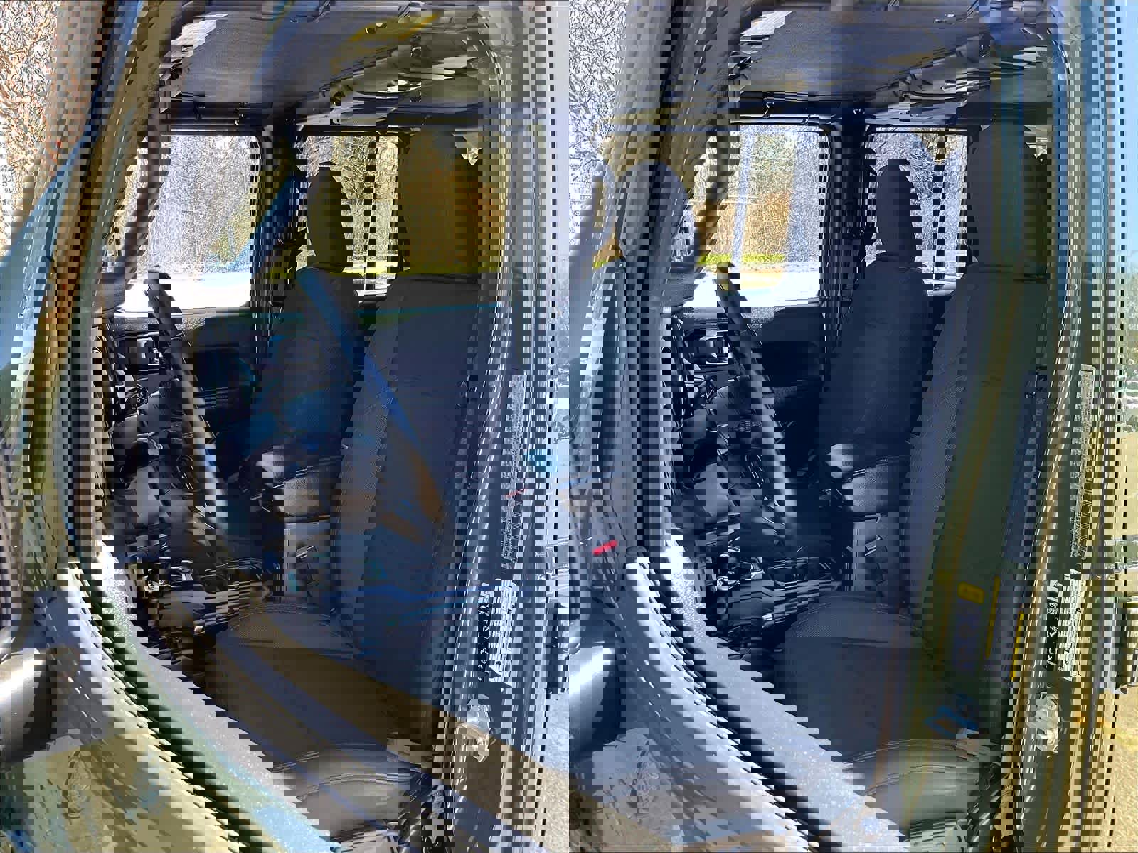 Used 2023 Jeep Wrangler Unlimited w/ Cold Weather Group image 10