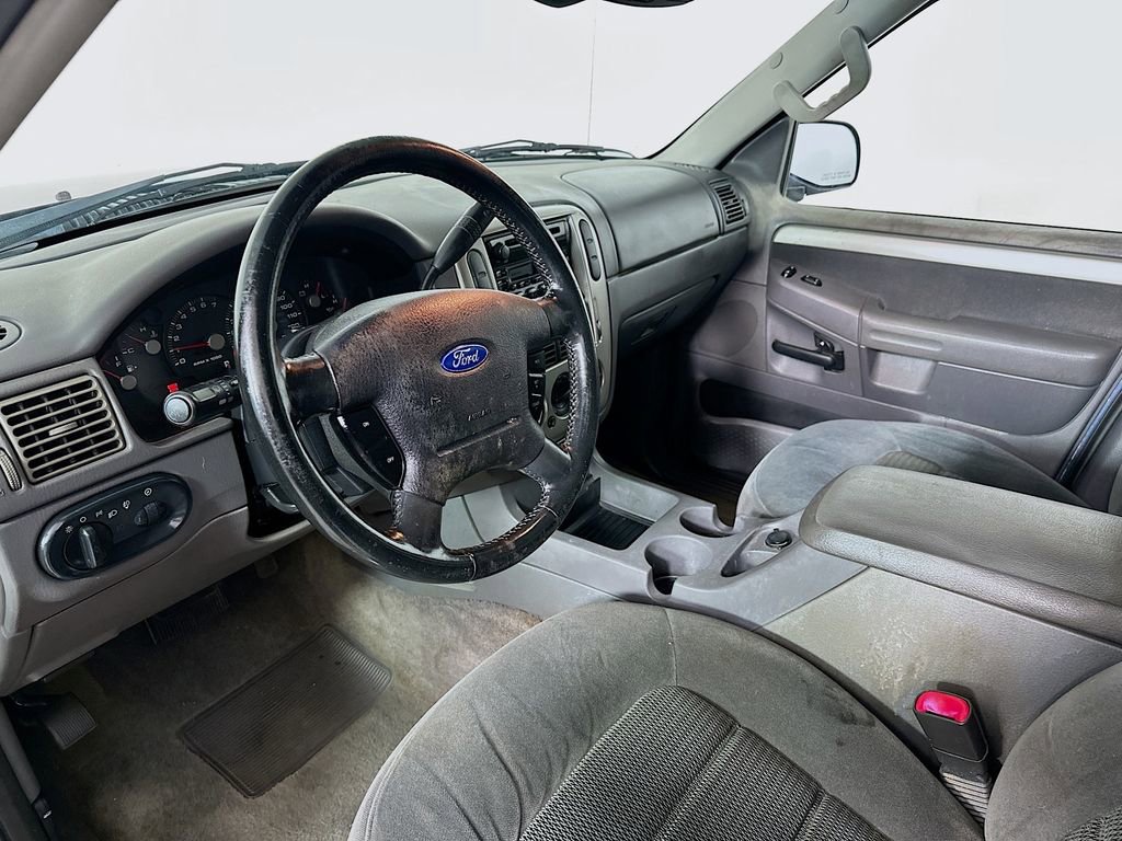 Used 2003 Ford Explorer XLT RWD image 10