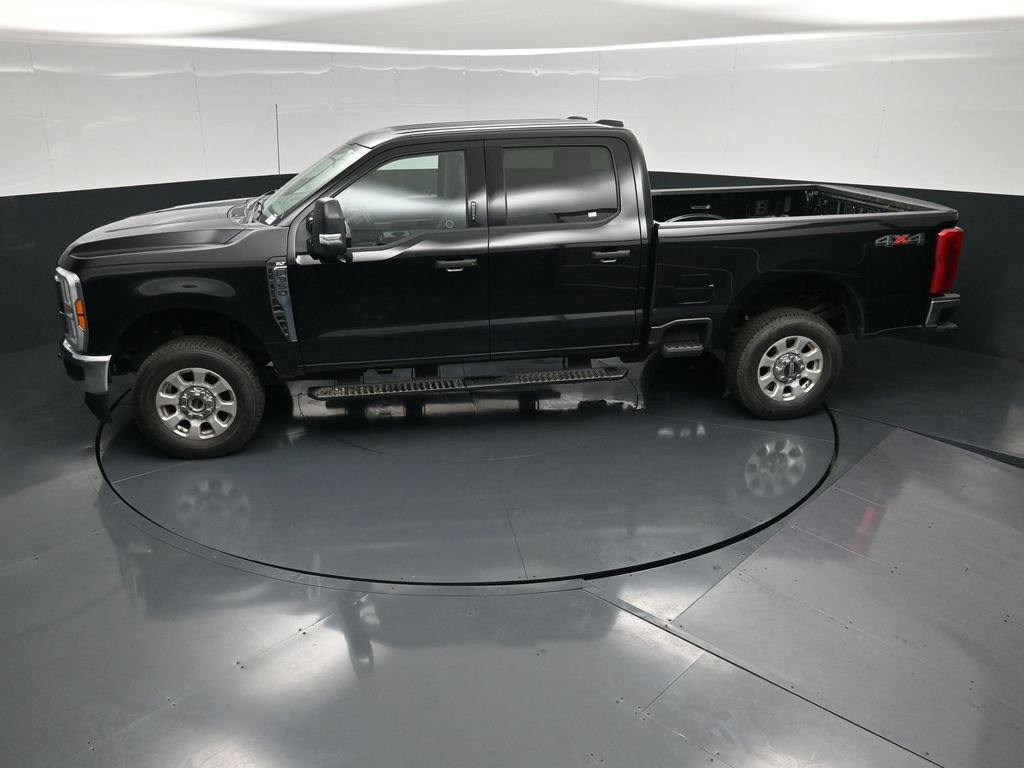 Used 2024 Ford F350 XLT AWD/4WD image 40