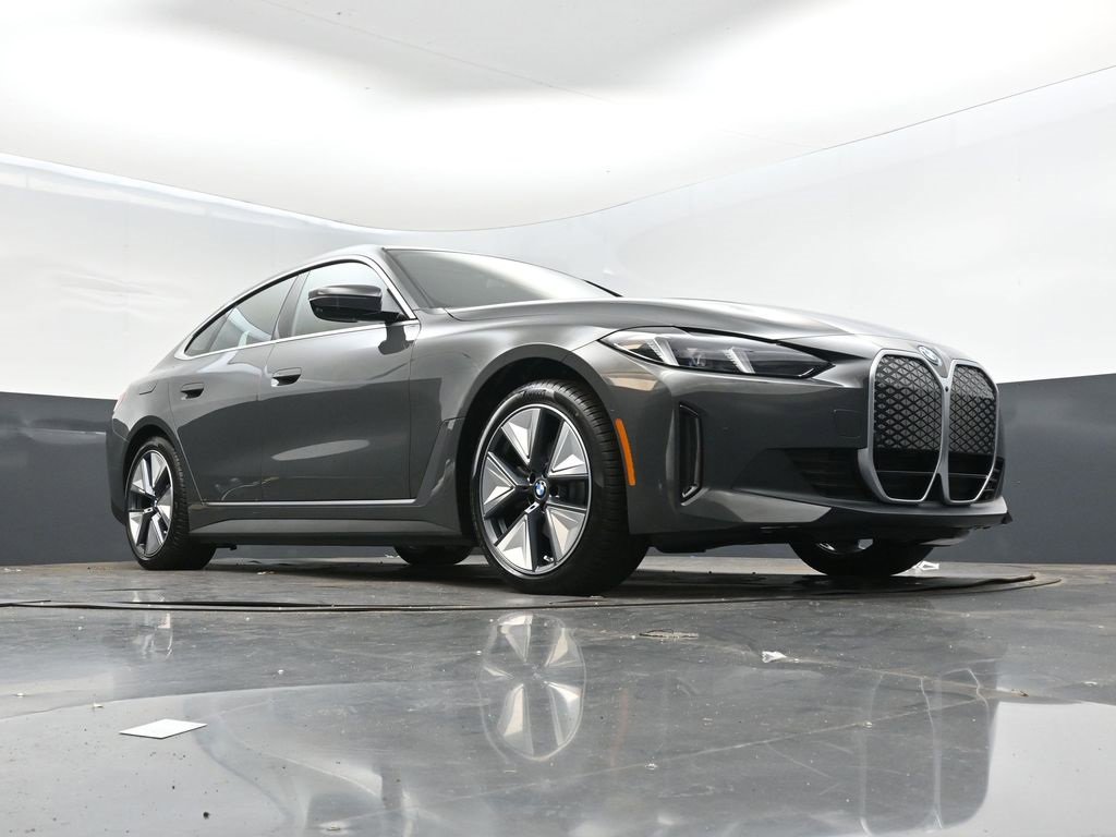 New 2025 BMW i4 eDrive40 w/ Premium Package image 44