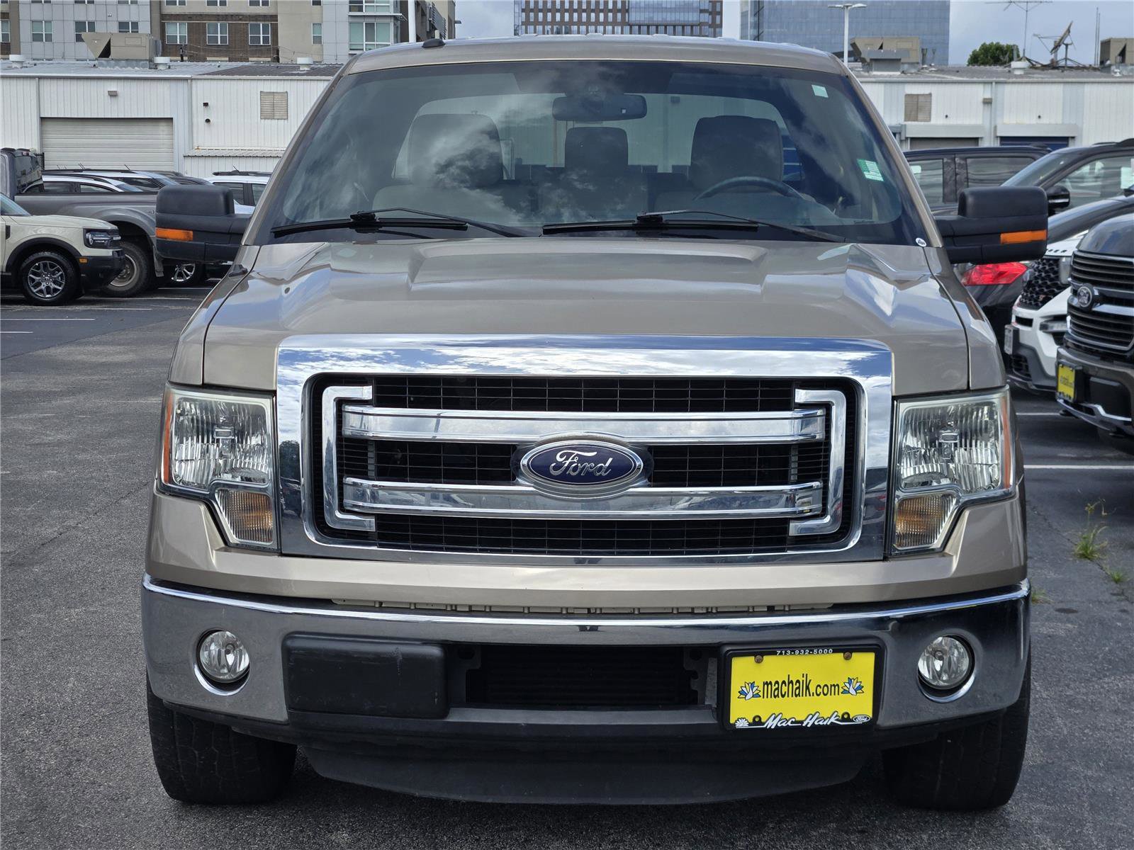 Used 2013 Ford F150 XLT w/ Mid Equipment Group RWD image 2