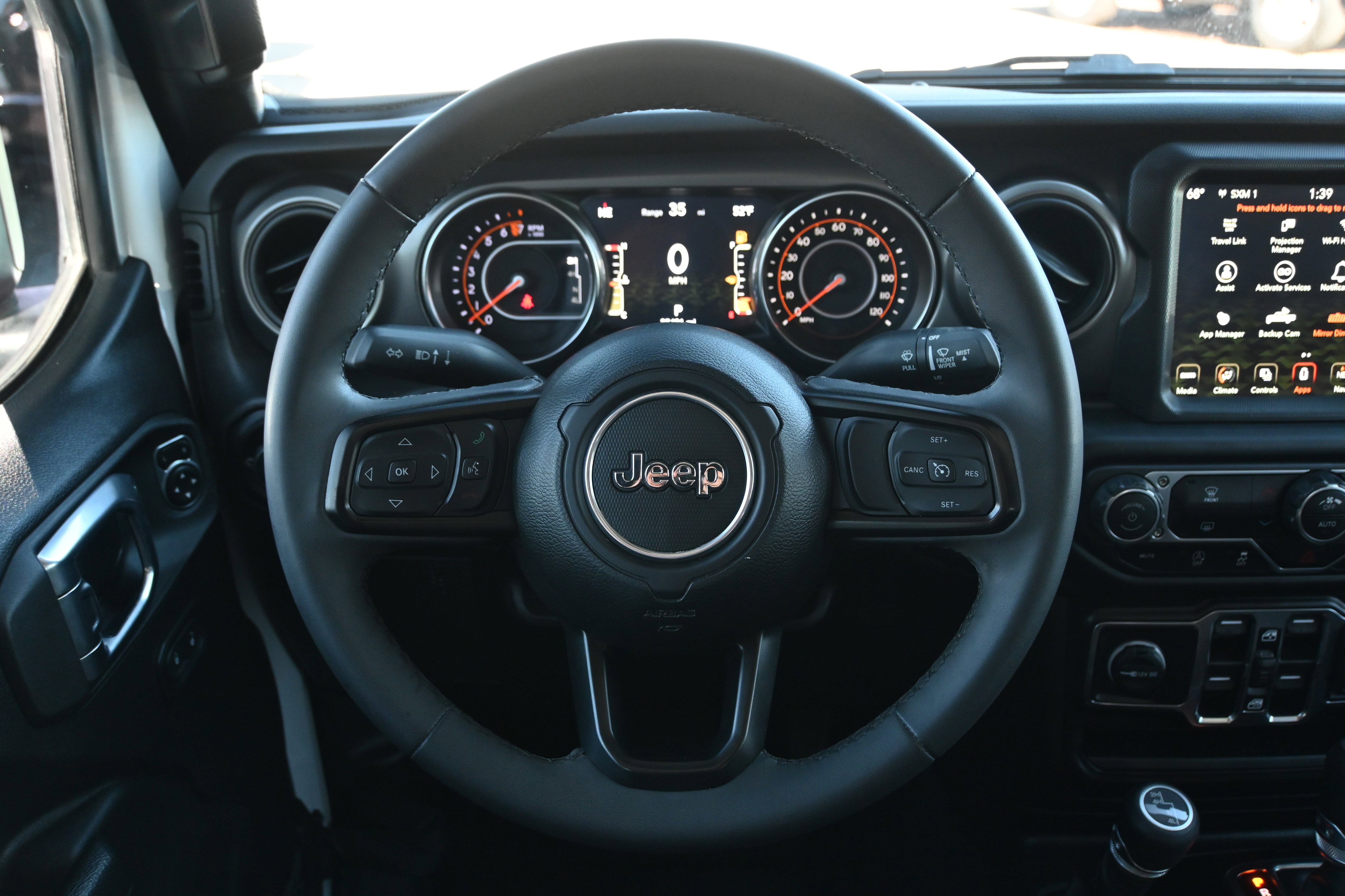Used 2023 Jeep Gladiator Sport image 18