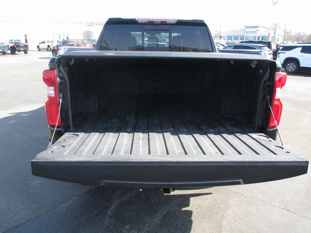 Used 2021 Chevrolet Silverado 1500 LTZ w/ LTZ Premium Package image 8