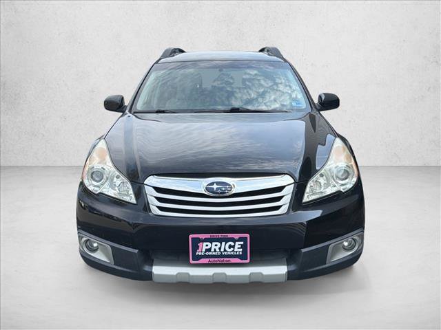 Used 2011 Subaru Outback 2.5i Limited w/ PWR Moonroof Pkg AWD/4WD image 2