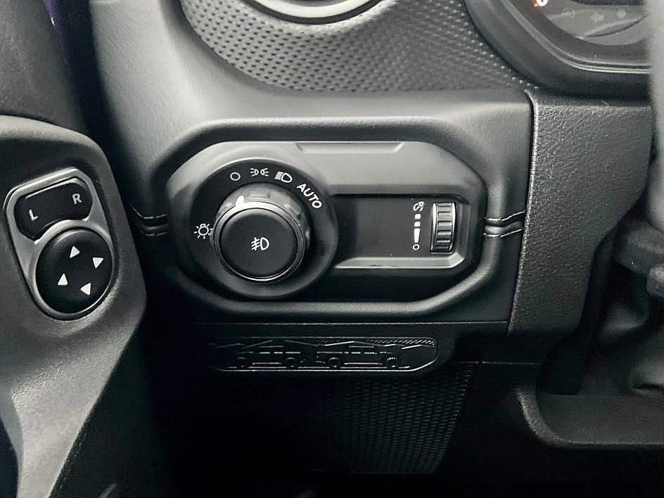 New 2026 Jeep Wrangler Unlimited Rubicon image 15