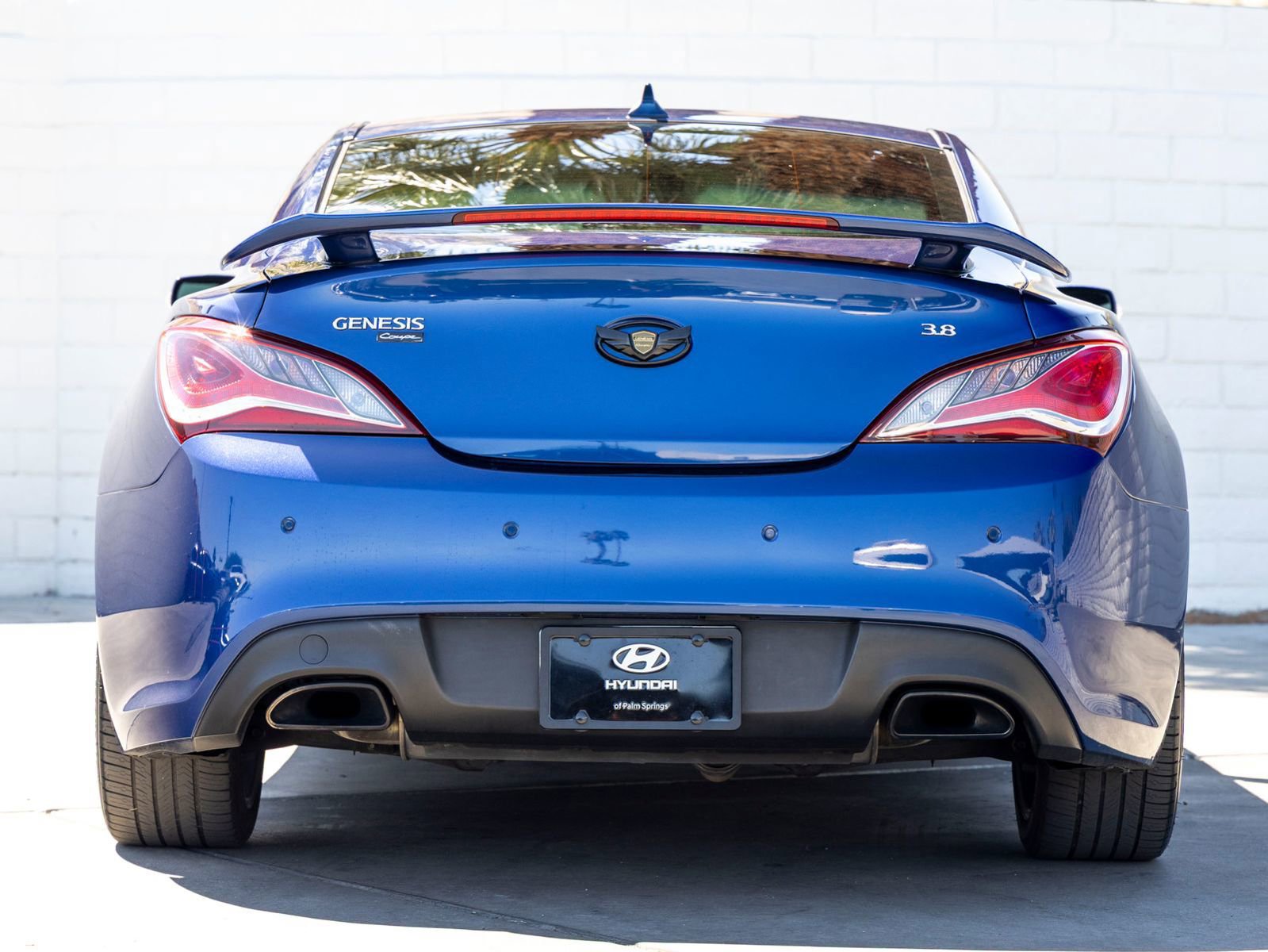 Used 2016 Hyundai Genesis Coupe 3.8 image 9