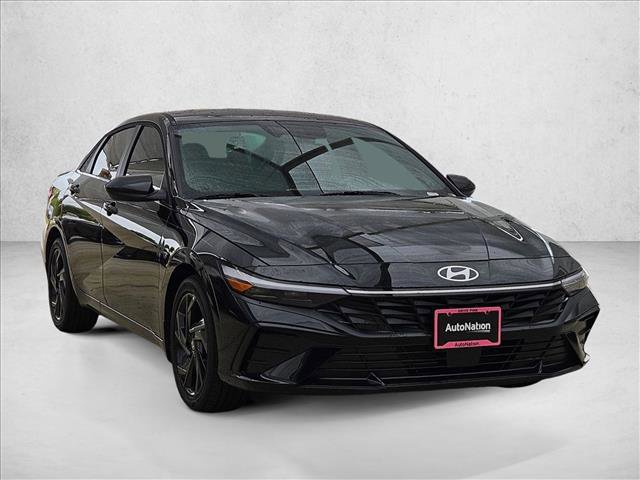 New 2026 Hyundai Elantra SEL Sport FWD image 7